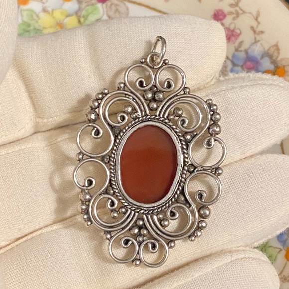 Vintage Mexico Sterling Silver Filigree Pendant with Carnelian Stone - Picture 10 of 11